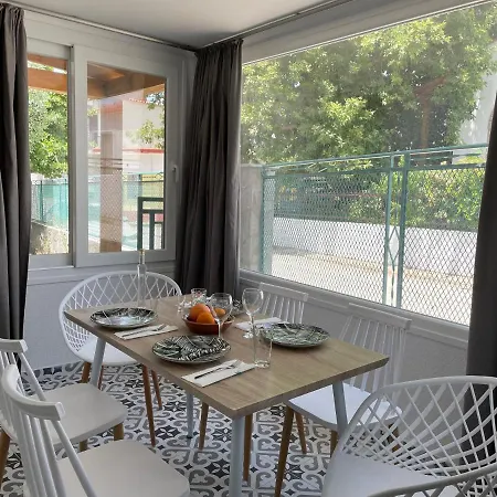 فيلة Elia & Meli