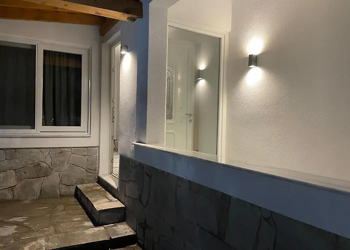 Elia & Meli Villa *